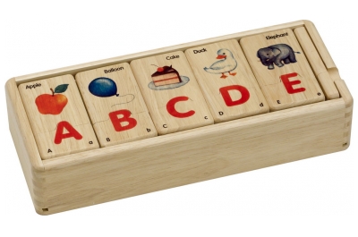 Nagybetűs angol puzzle